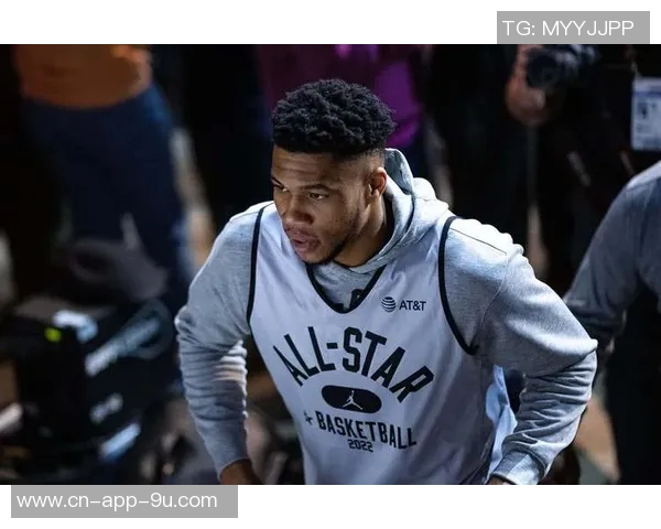 文班谈字母哥未来发展：我无法评判但期待他新篇章的精彩表现