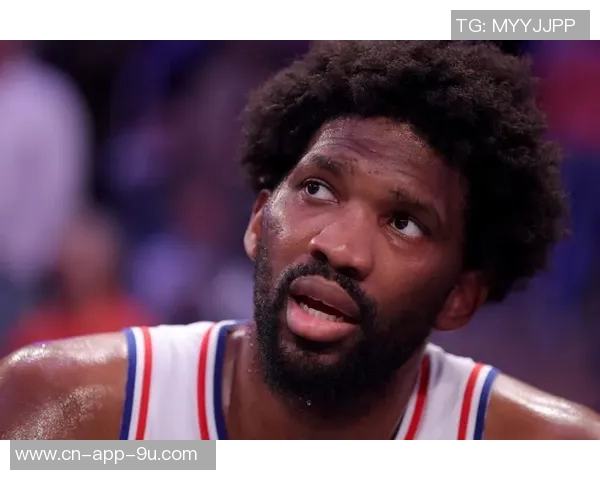 恩比德半场表现出色10投6中贡献16分和3篮板展现领袖风范 恩比德半场表现出色10投6中贡献16分和3篮板展现领袖风范